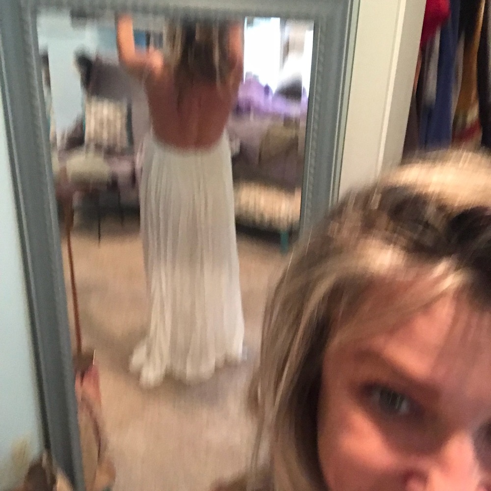 Dress - Picture 3 of 4